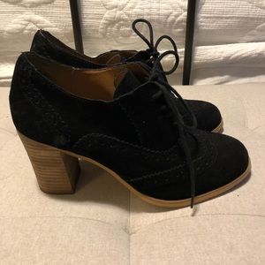 Steve Madden booties size 8